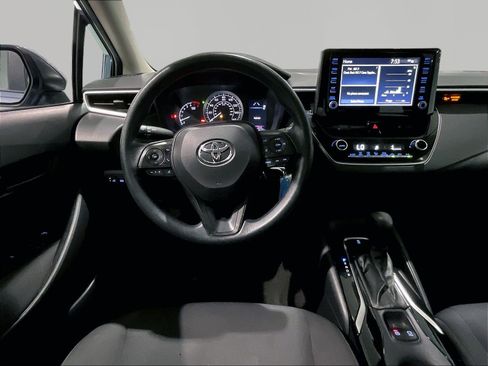 Used 2022 Toyota Corolla LE FWD image 8