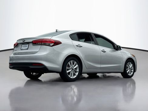 Used 2017 Kia Forte LX w/ LX Popular Package FWD image 7