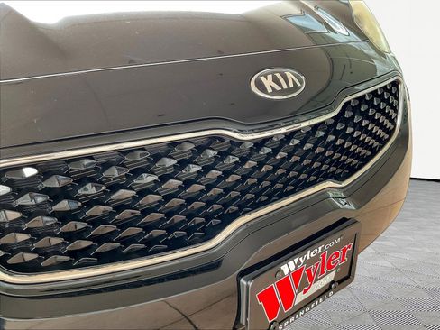 Used 2017 Kia Sportage LX AWD/4WD image 30