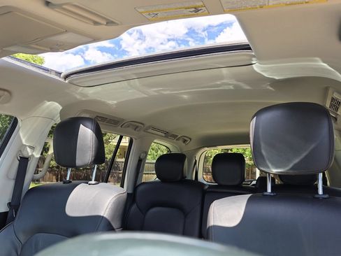 Used 2018 Nissan Armada SL w/ Moonroof Package AWD/4WD image 38