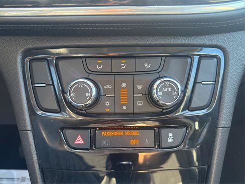 Used 2019 Buick Encore Sport Touring w/ Safety Package AWD/4WD image 21