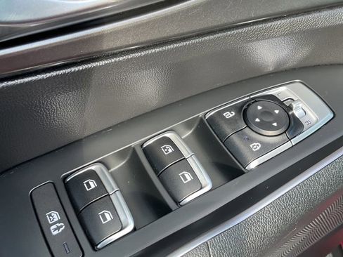 Used 2023 Kia Sorento EX image 10