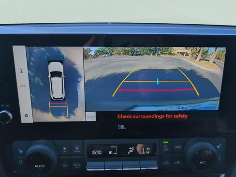 Used 2024 Toyota Grand Highlander Limited image 25