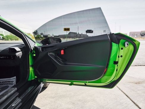 Used 2024 Lamborghini Huracan Sterrato AWD/4WD image 27