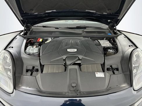 Certified 2019 Porsche Cayenne image 33