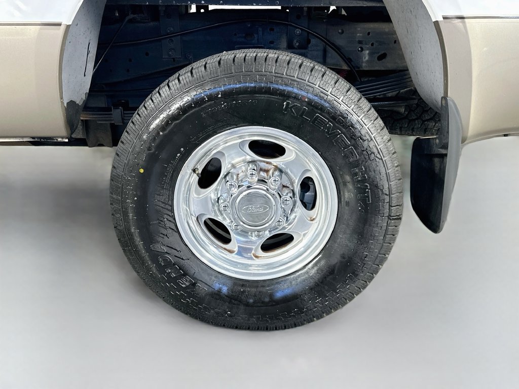 Used 2004 Ford F350 Lariat AWD/4WD image 34
