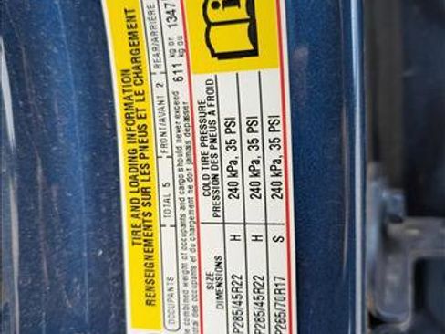 Used 2017 GMC Sierra 1500 Denali w/ Denali Ultimate Package AWD/4WD image 16