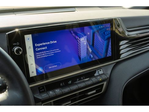 Used 2025 Toyota Camry SE image 21