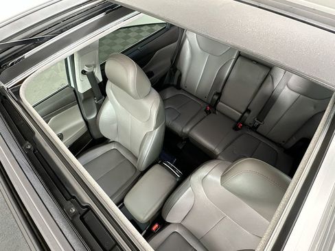 Used 2020 Hyundai Santa Fe SEL w/ Convenience + Premium Package image 21