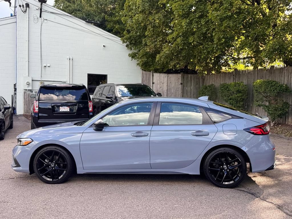 Used 2024 Honda Civic Sport image 3
