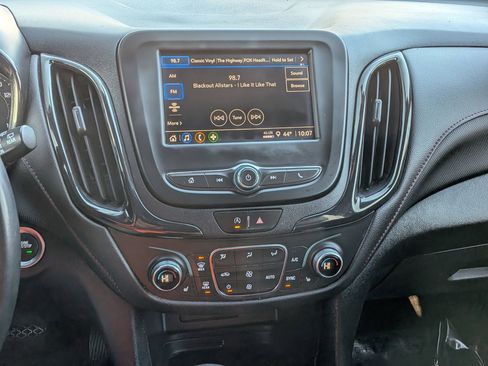 Certified 2023 Chevrolet Equinox RS image 26