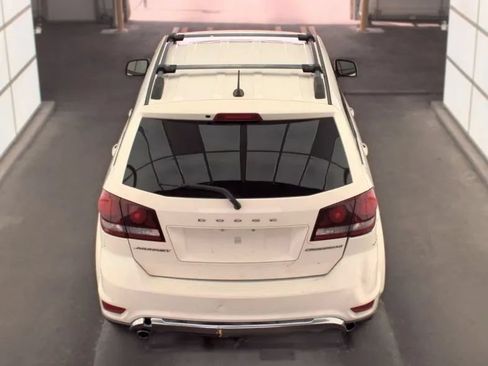 Used 2017 Dodge Journey Crossroad FWD image 4