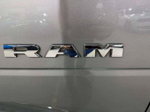 Used 2022 RAM 2500 Big Horn AWD/4WD image 19