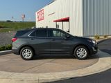 Used 2019 Chevrolet Equinox LT image 2