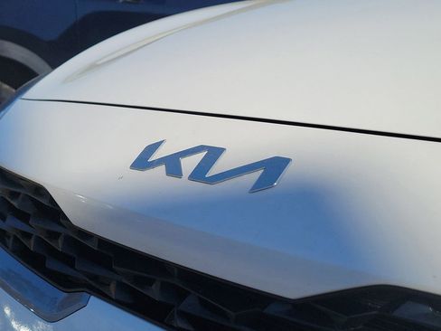 Used 2021 MAZDA CX-9 Signature image 4