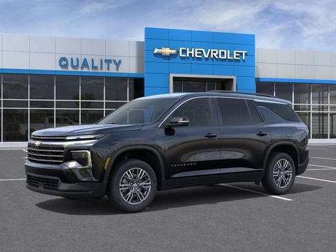 New 2026 Chevrolet Traverse LT w/ Driver Confidence Package FWD image 2