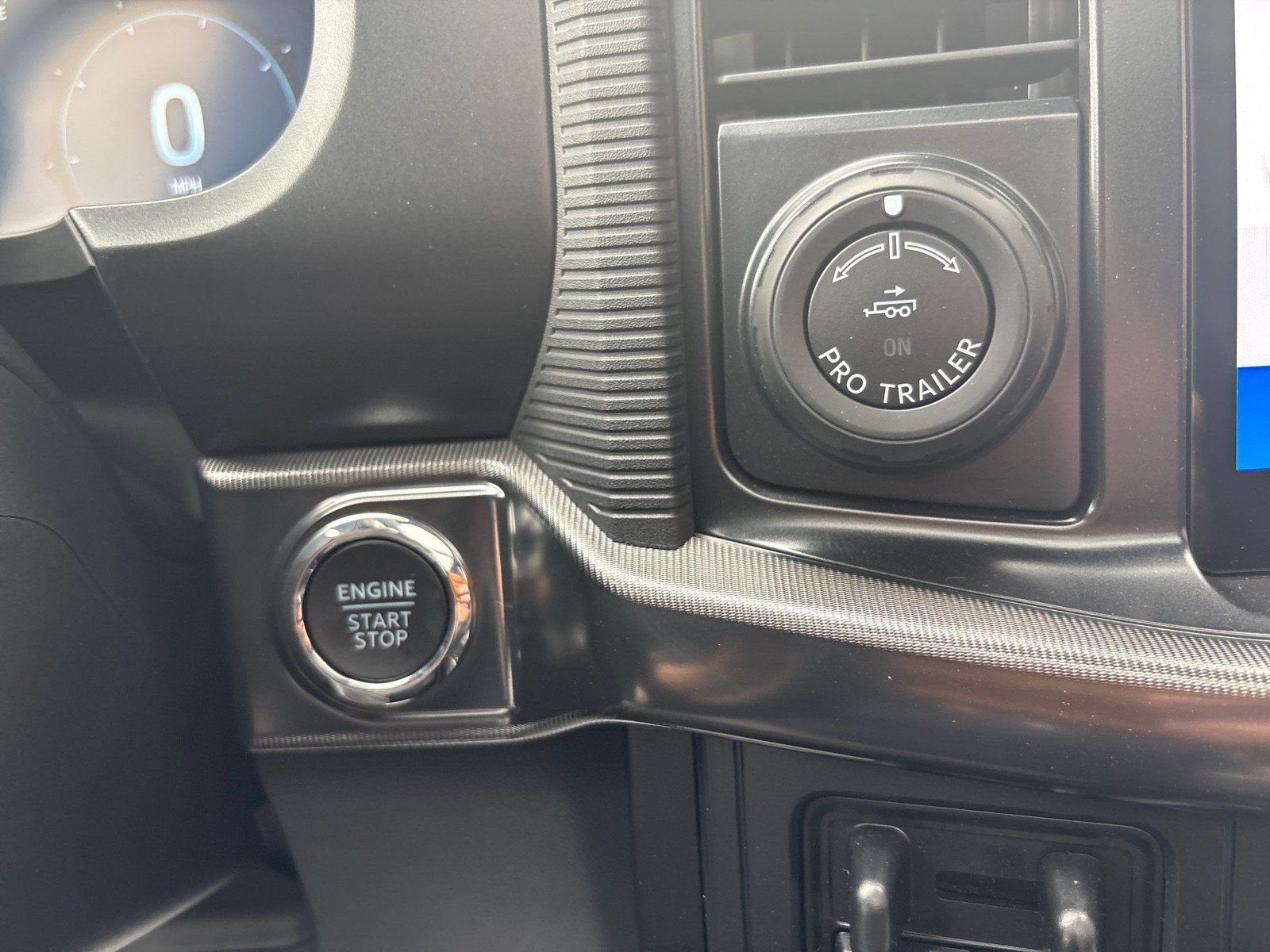 New 2026 Ford F150 Raptor AWD/4WD image 27