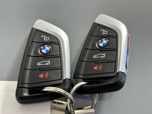 Used 2024 BMW 430i xDrive Convertible w/ M Sport Package AWD/4WD image 38