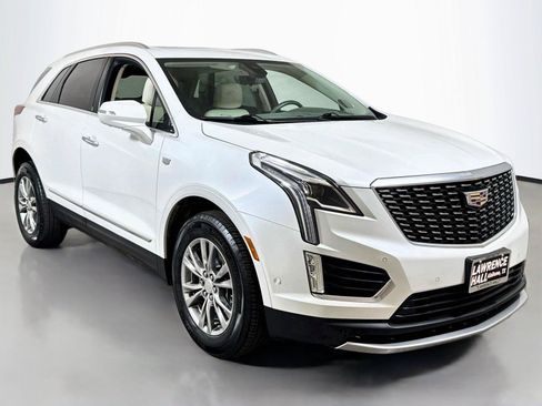 Used 2021 Cadillac XT5 Premium Luxury FWD image 3