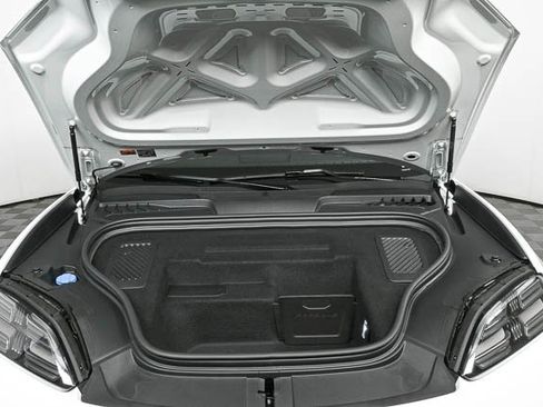 New 2025 Porsche Macan 4S Electric image 42