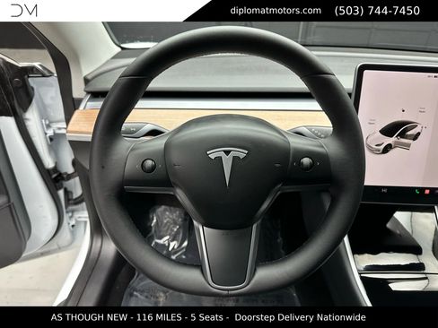 Used 2020 Tesla Model 3 Standard Range Plus image 24