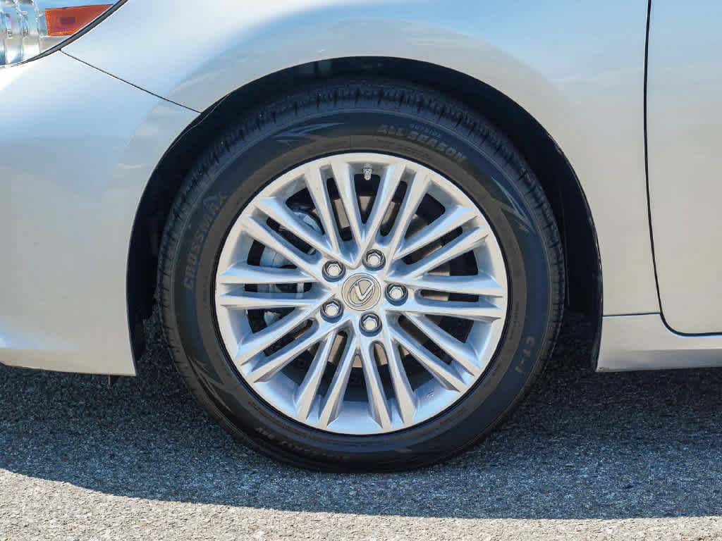 Used 2015 Lexus ES 350 w/ Premium Package FWD image 10