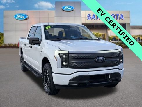Certified 2023 Ford F150 Lightning XLT image 1