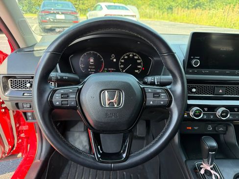 Used 2022 Honda Civic EX image 14