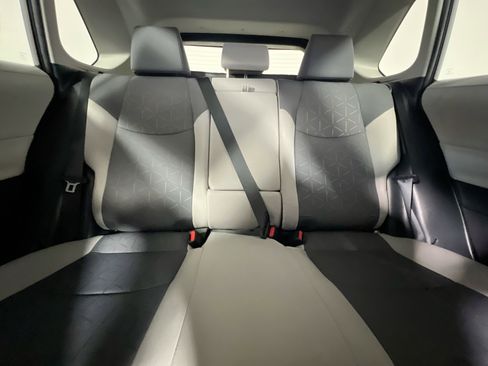 Used 2024 Toyota RAV4 XLE image 33