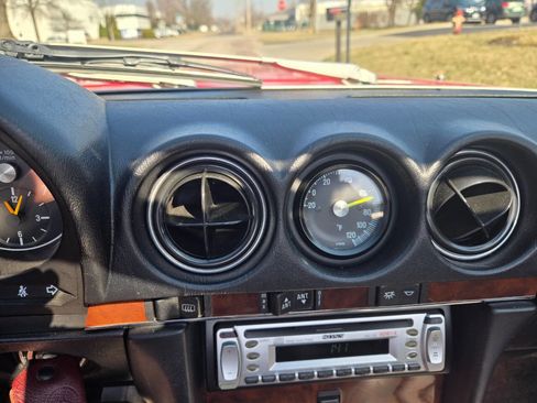 Used 1988 Mercedes-Benz 560 SL image 25