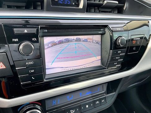 Used 2014 Toyota Corolla L image 21