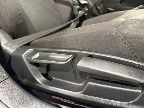 Used 2015 Volkswagen Jetta S image 12