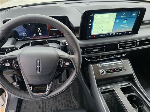 New 2025 Lincoln Aviator Reserve w/ Luxury Package AWD/4WD image 10