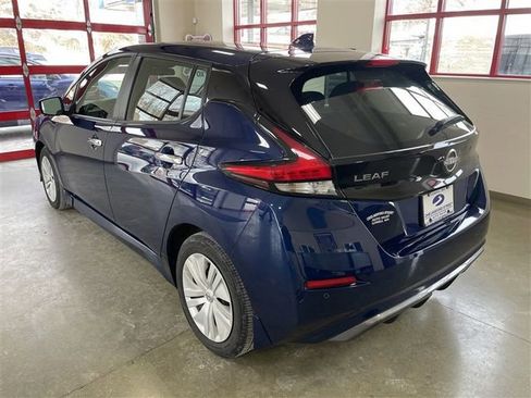 Used 2023 Nissan Leaf S image 5