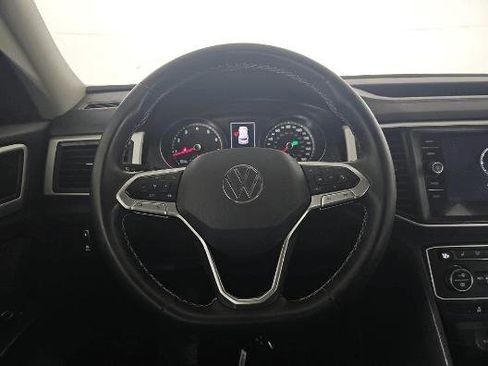 Used 2021 Volkswagen Atlas SE image 18