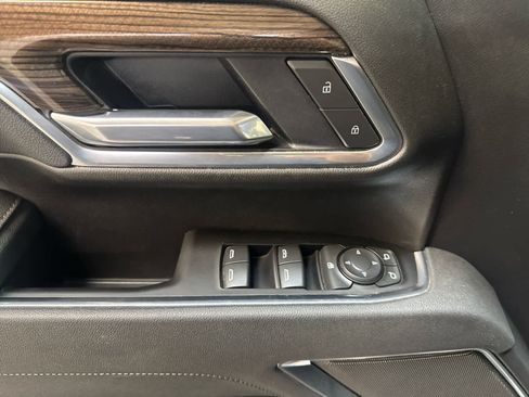 Certified 2025 Chevrolet Silverado 2500 LT w/ Convenience Package image 14