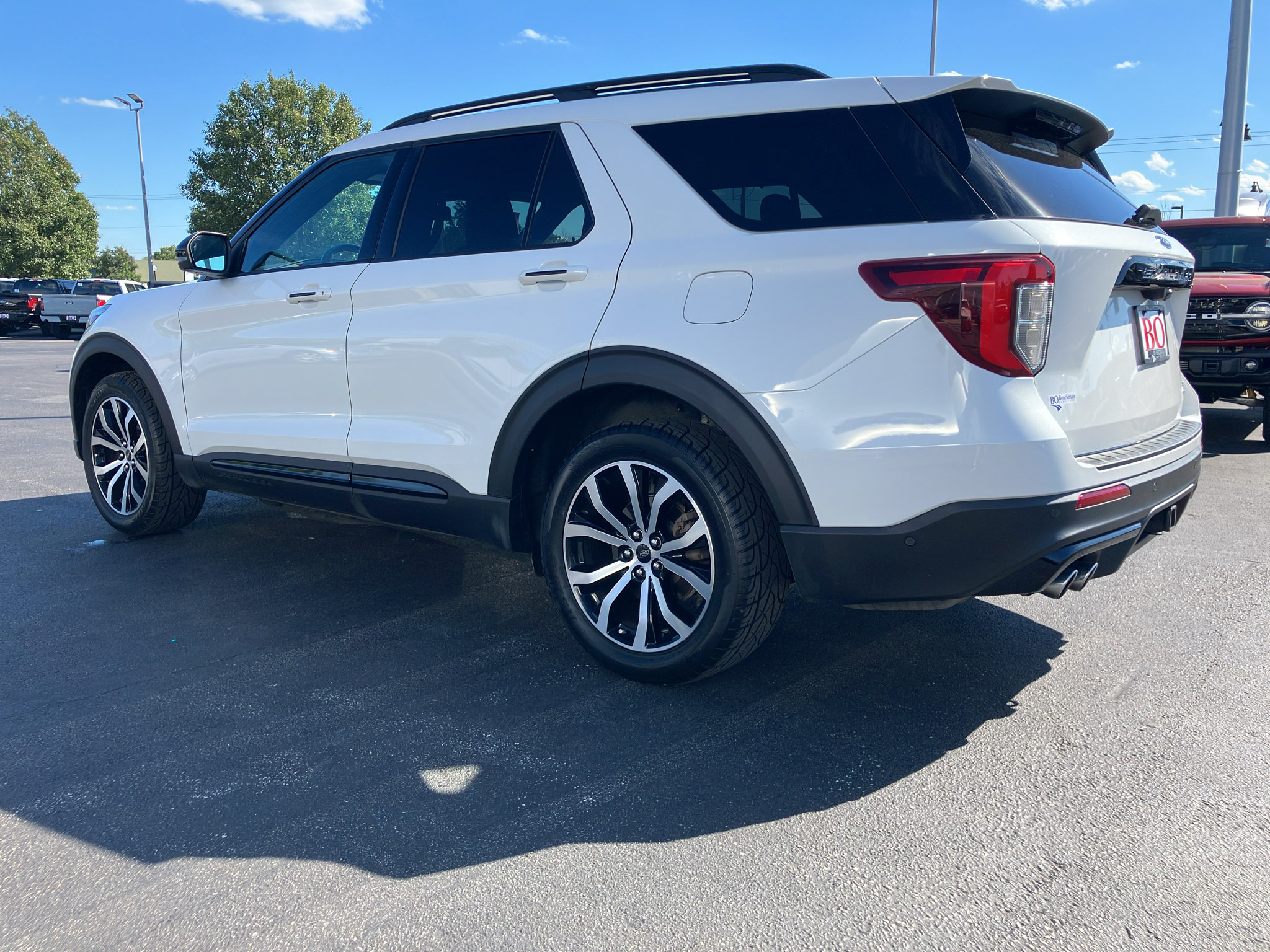 Used 2020 Ford Explorer ST w/ Premium Technology Package AWD/4WD image 4