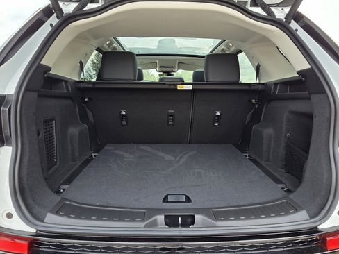 New 2025 Land Rover Discovery Sport S image 16