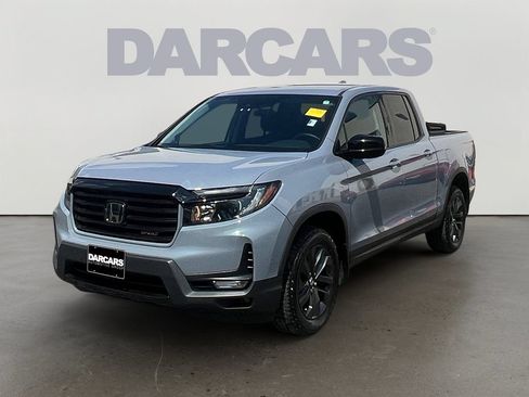 Used 2023 Honda Ridgeline Sport image 3
