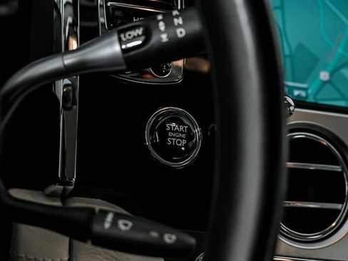 Used 2016 Rolls-Royce Ghost RWD image 33