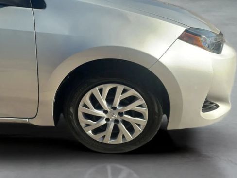 Used 2019 Toyota Corolla LE FWD image 35