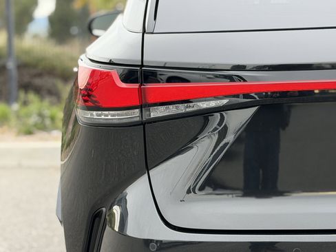 Used 2023 Lexus RX 350 F Sport image 11