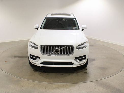 Used 2024 Volvo XC90 B6 Plus w/ Protection Package image 8