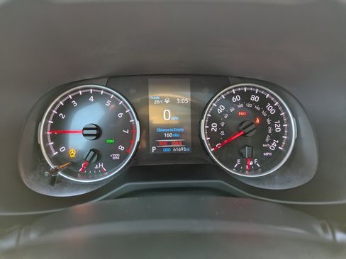 Used 2021 Toyota RAV4 XLE w/ Convenience Package image 24