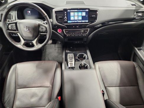 Used 2025 Honda Ridgeline Black Edition image 20