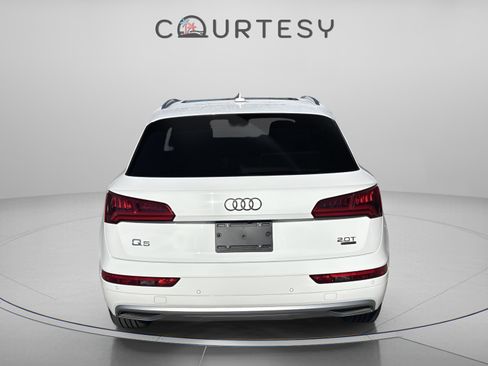 Used 2018 Audi Q5 Prestige w/ Prestige Package image 6
