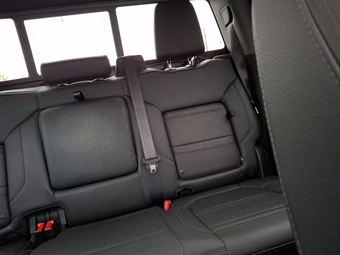 Certified 2022 GMC Sierra 2500 Denali w/ Denali Ultimate Package image 20