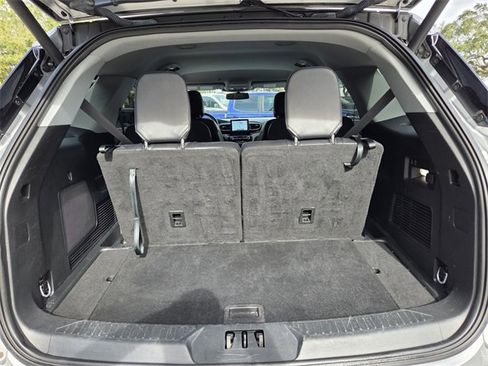 Used 2023 Ford Explorer Limited image 21