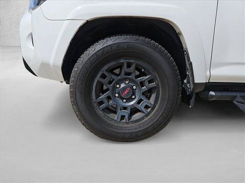 Used 2021 Toyota 4Runner Venture w/ Moonroof Package AWD/4WD image 23