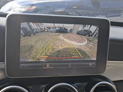 Used 2017 Mercedes-Benz C 300 4MATIC Sedan image 7